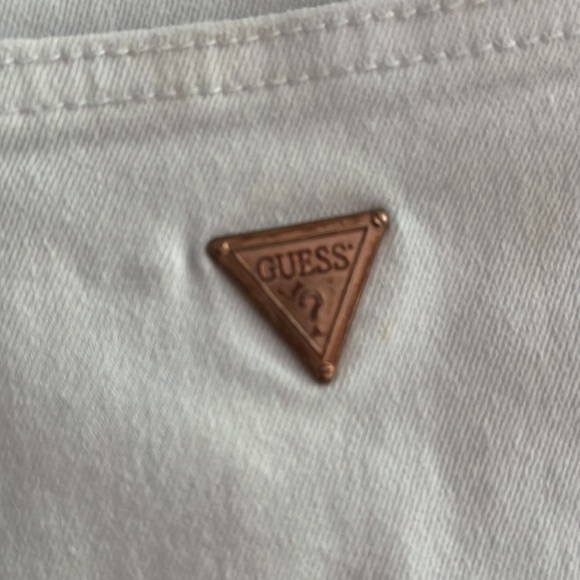 Guess White Floral High Rise Jean Raw Edge Shorts Size 26 - Picture 2 of 6